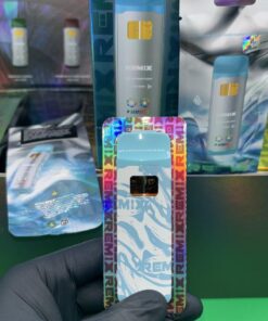 Alternative view of 2G REMIX DISPOSABLE Liquid Diamond Live Resin Dual Flavor Switch Device